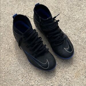 Nike Men's Black and Blue Athletic Shoes